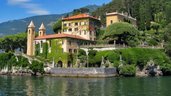 Boat tour at Villa del Balbianello